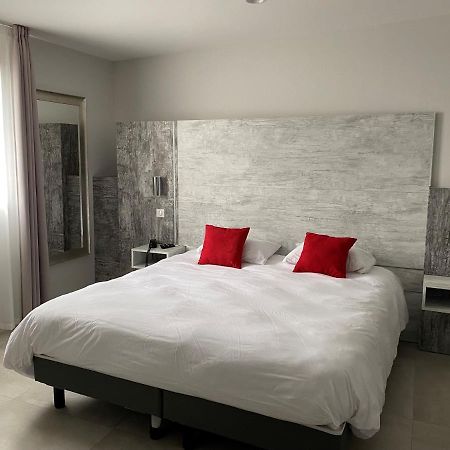 Hotel L'Isula Marina เอลเลอรูซ ภายนอก รูปภาพ