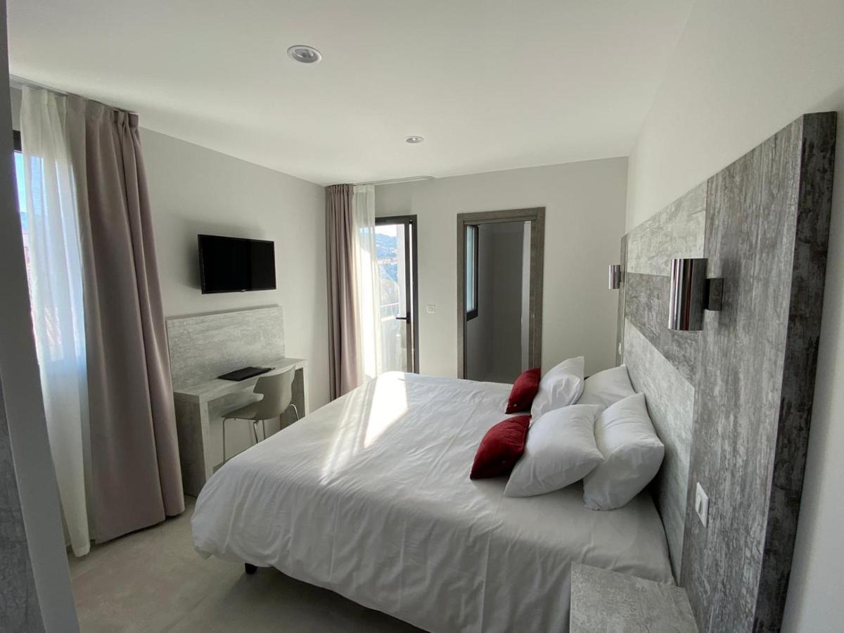 Hotel L'Isula Marina เอลเลอรูซ ภายนอก รูปภาพ